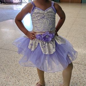 1 piece dance costume Weissman XSC. Lilac and pale gold, very cute!